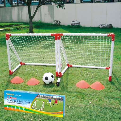 OUTDOOR PLAY MINI SOCCER SET