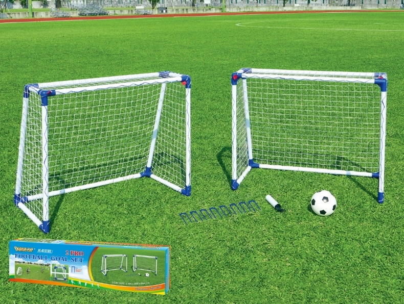 OUTDOOR PLAY 2 PRO SOCCER GOAL SET