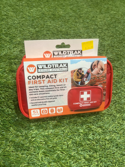 WILDTRAK COMPACT FIRST AID KIT